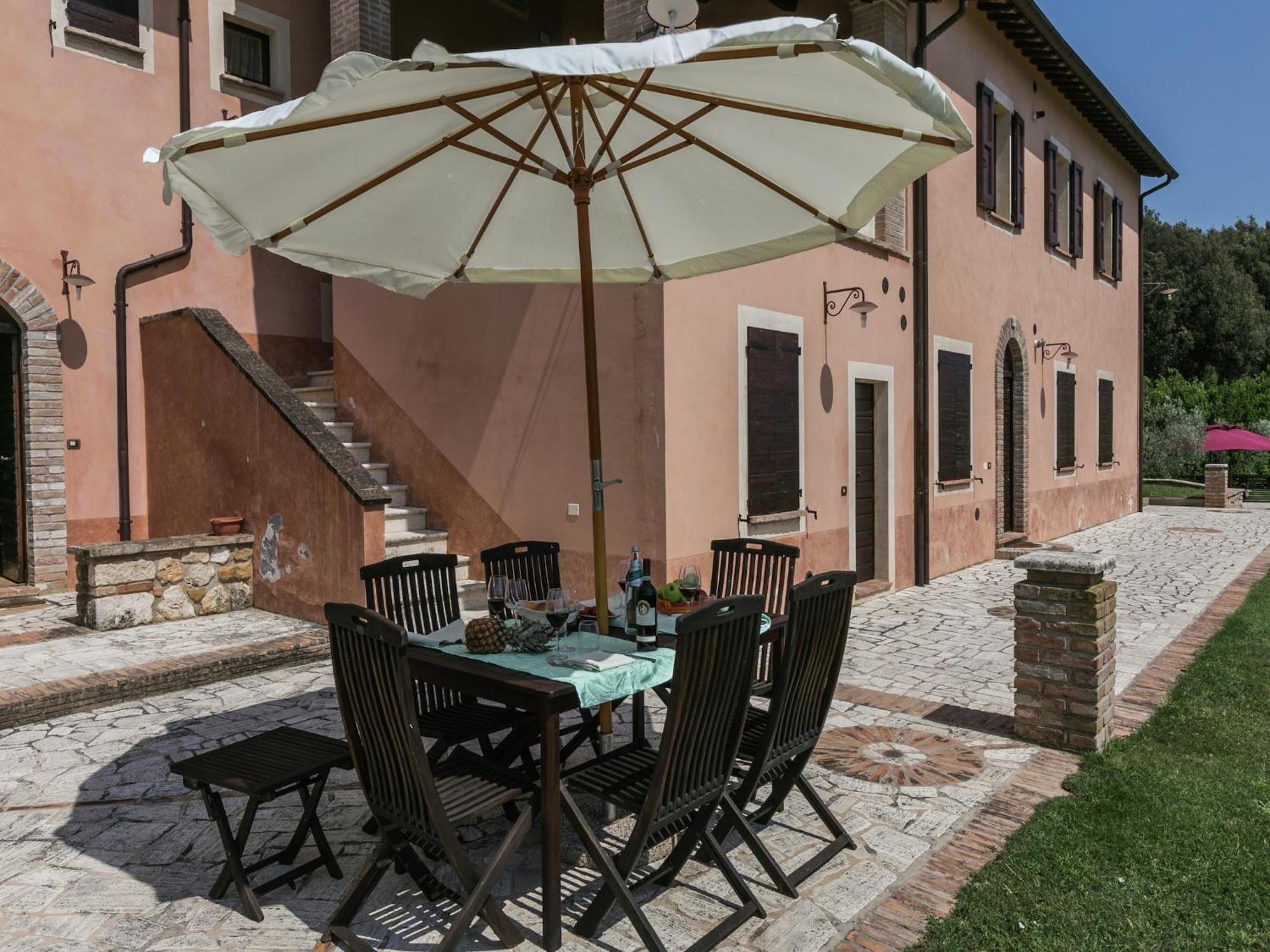 Elegant Apartment Only 1 Hour From Rome Нарни Экстерьер фото