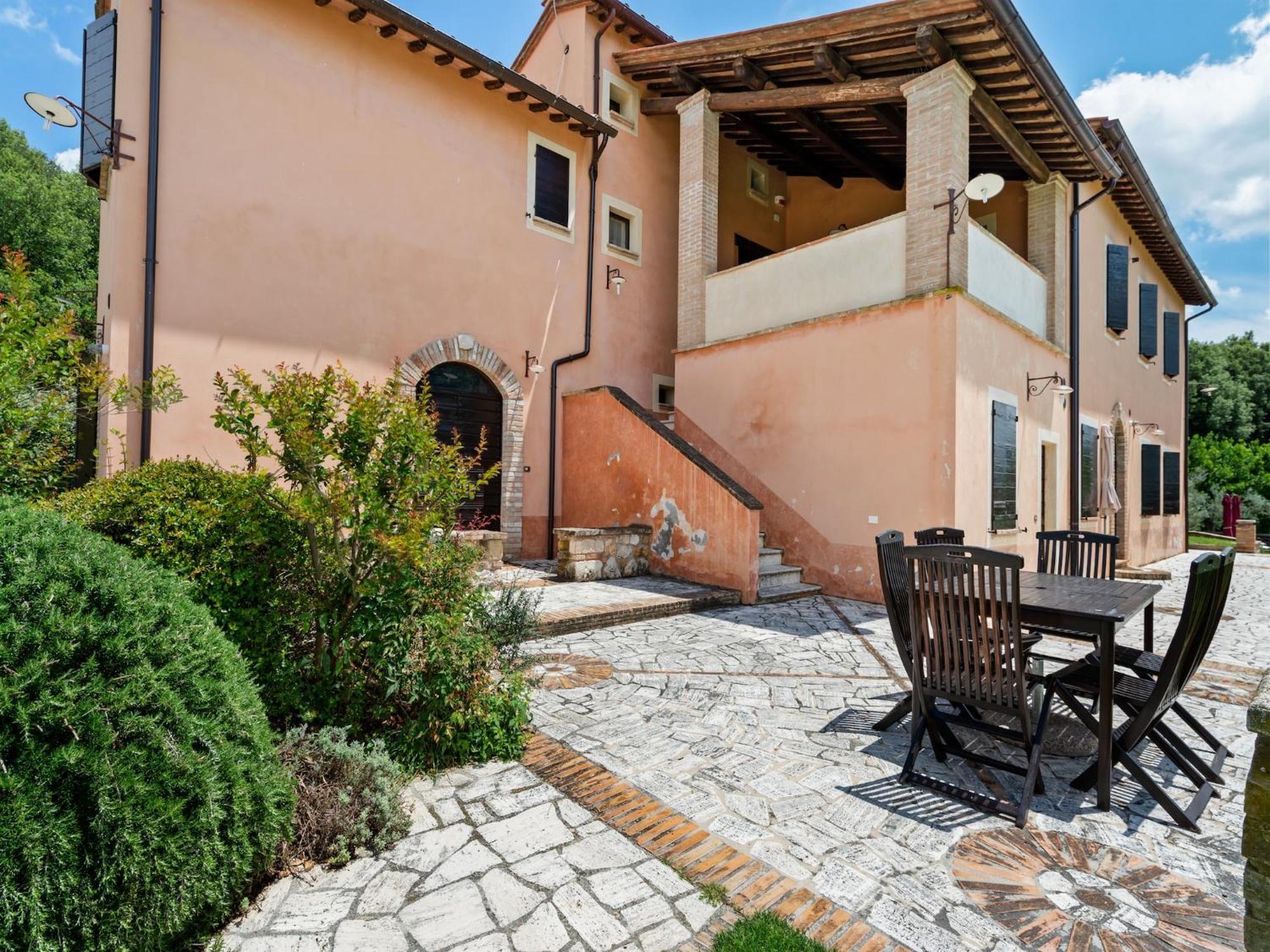 Elegant Apartment Only 1 Hour From Rome Нарни Экстерьер фото
